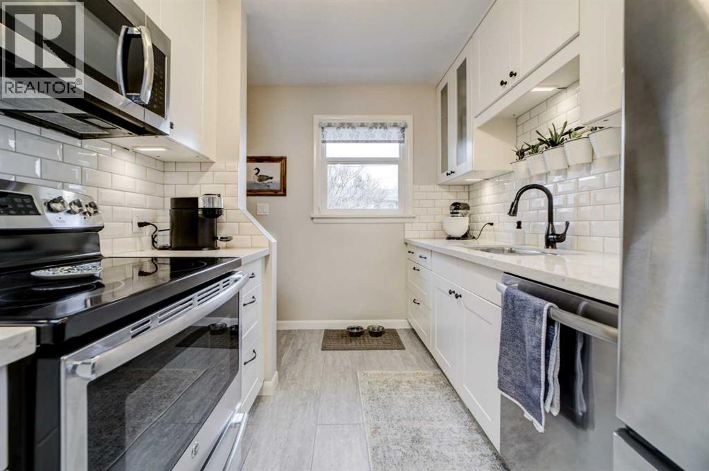 935 Kettles Street - 8