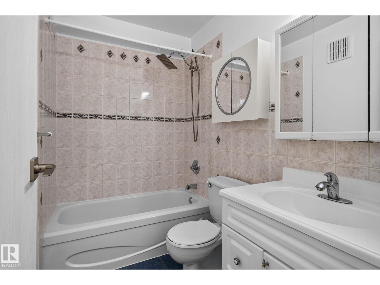 #108 10520 80 AV NW - 25