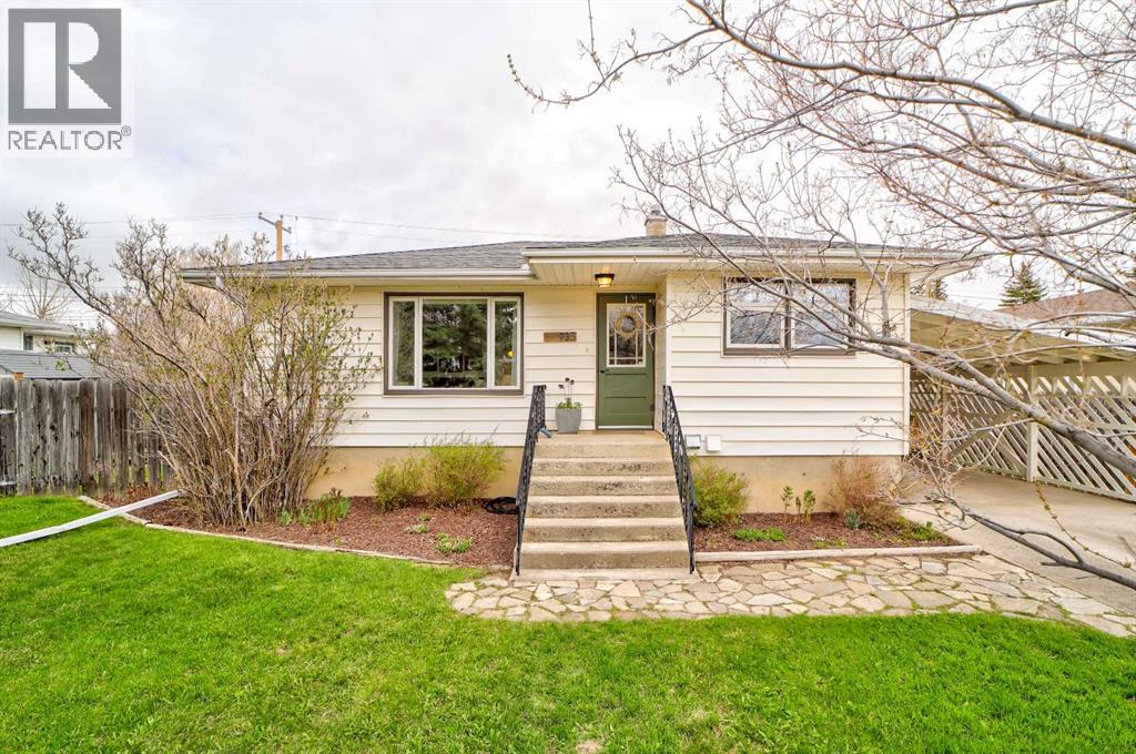 935 Kettles Street - 1