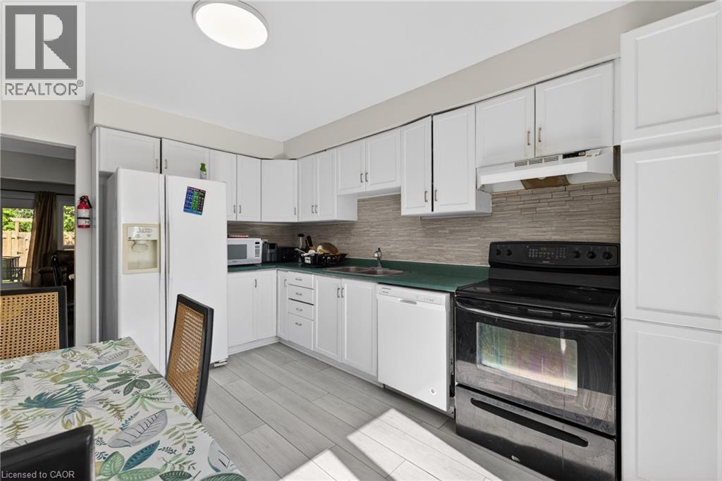 137 DOVERCLIFFE Road - 5
