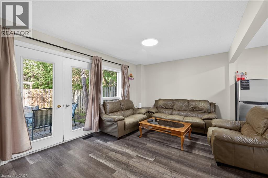 137 DOVERCLIFFE Road - 3