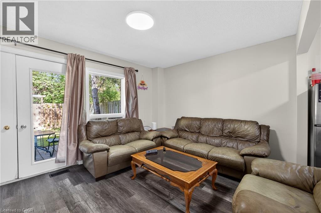137 DOVERCLIFFE Road - 8
