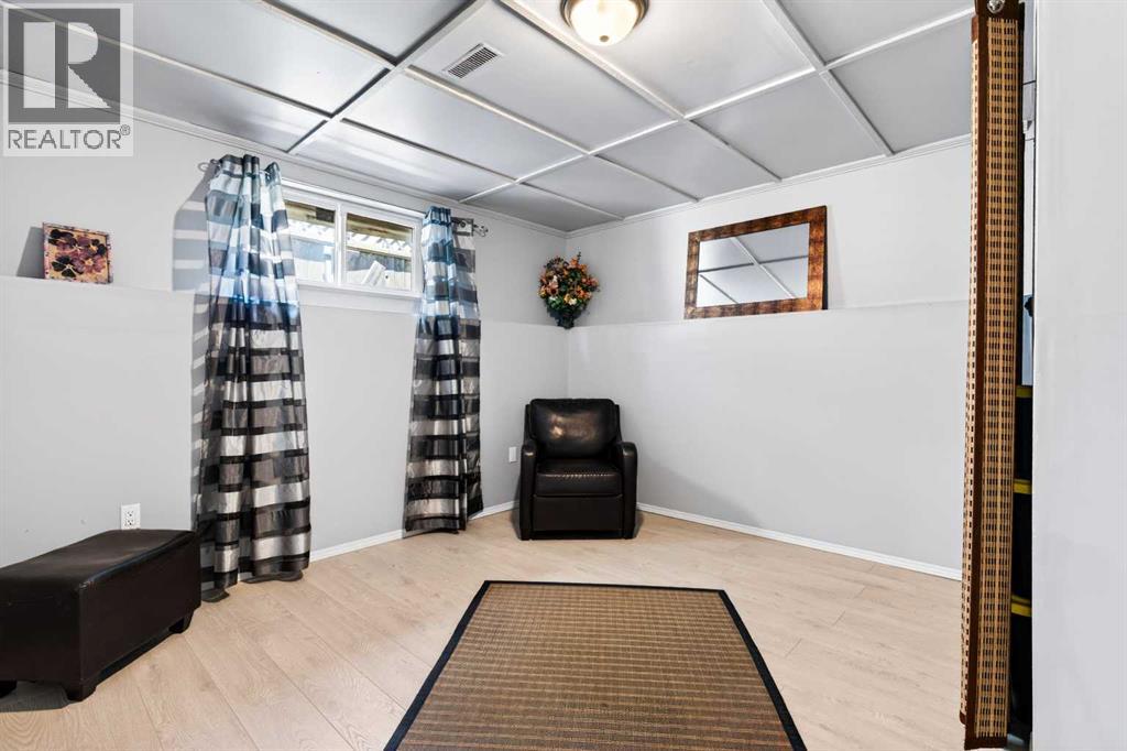 159 Fresno Place NE - 32