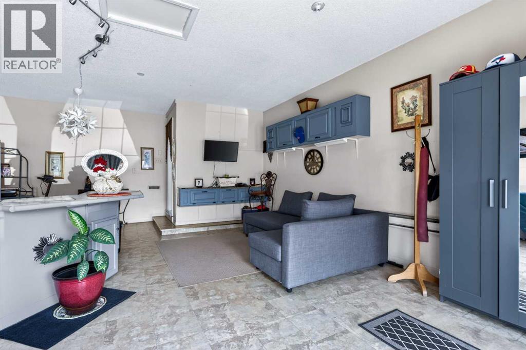 159 Fresno Place NE - 5