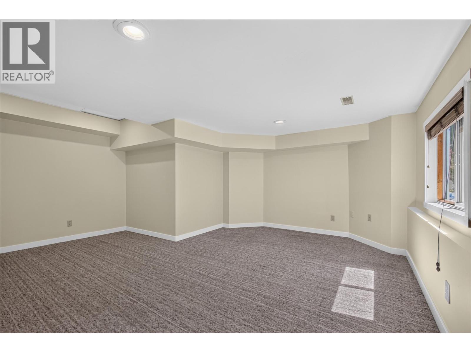 602 Glenmeadows Road - 26