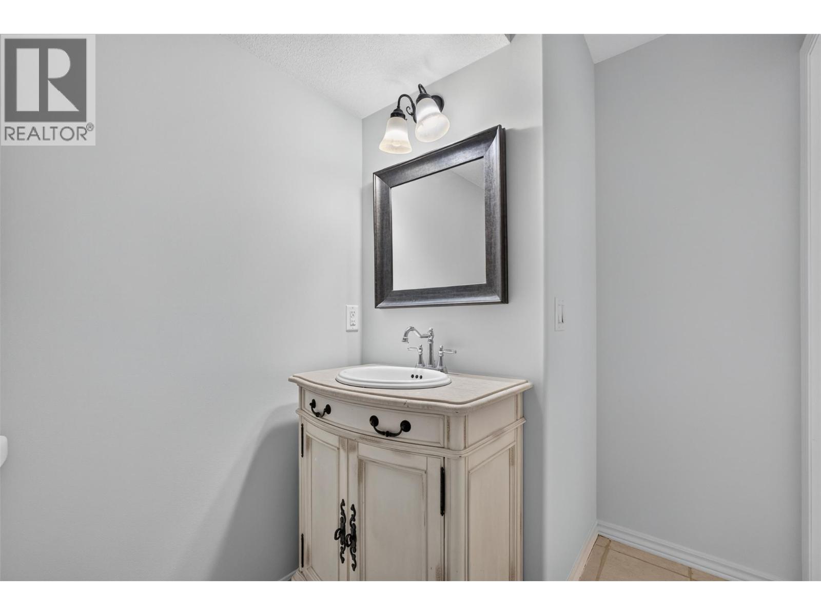 602 Glenmeadows Road - 39