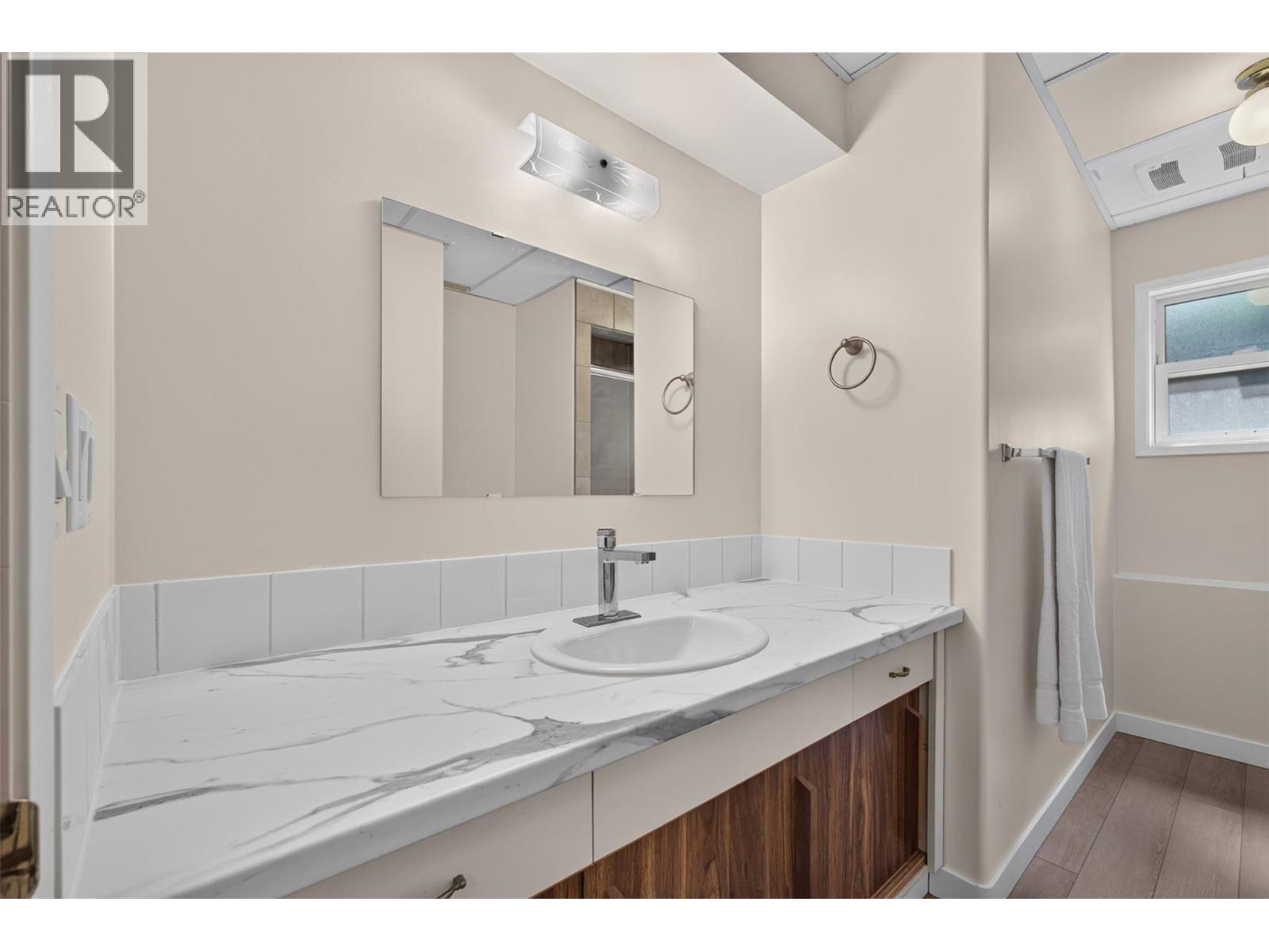 602 Glenmeadows Road - 30