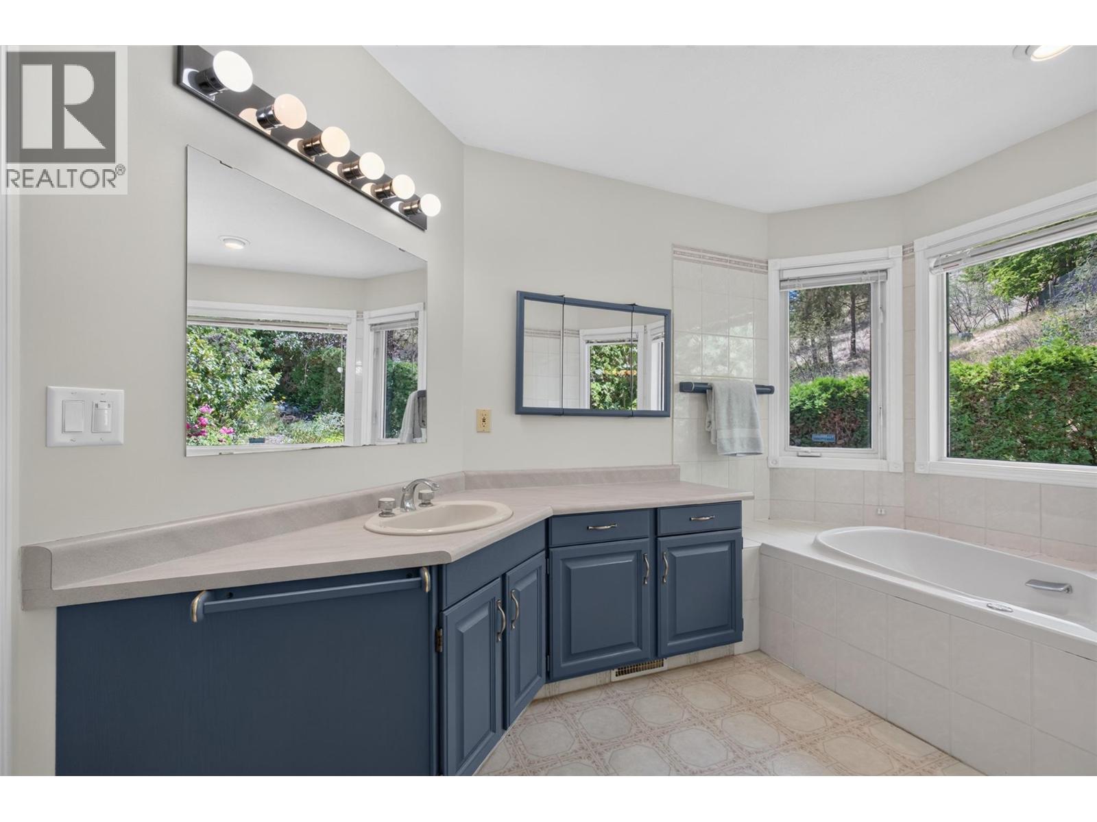 602 Glenmeadows Road - 18