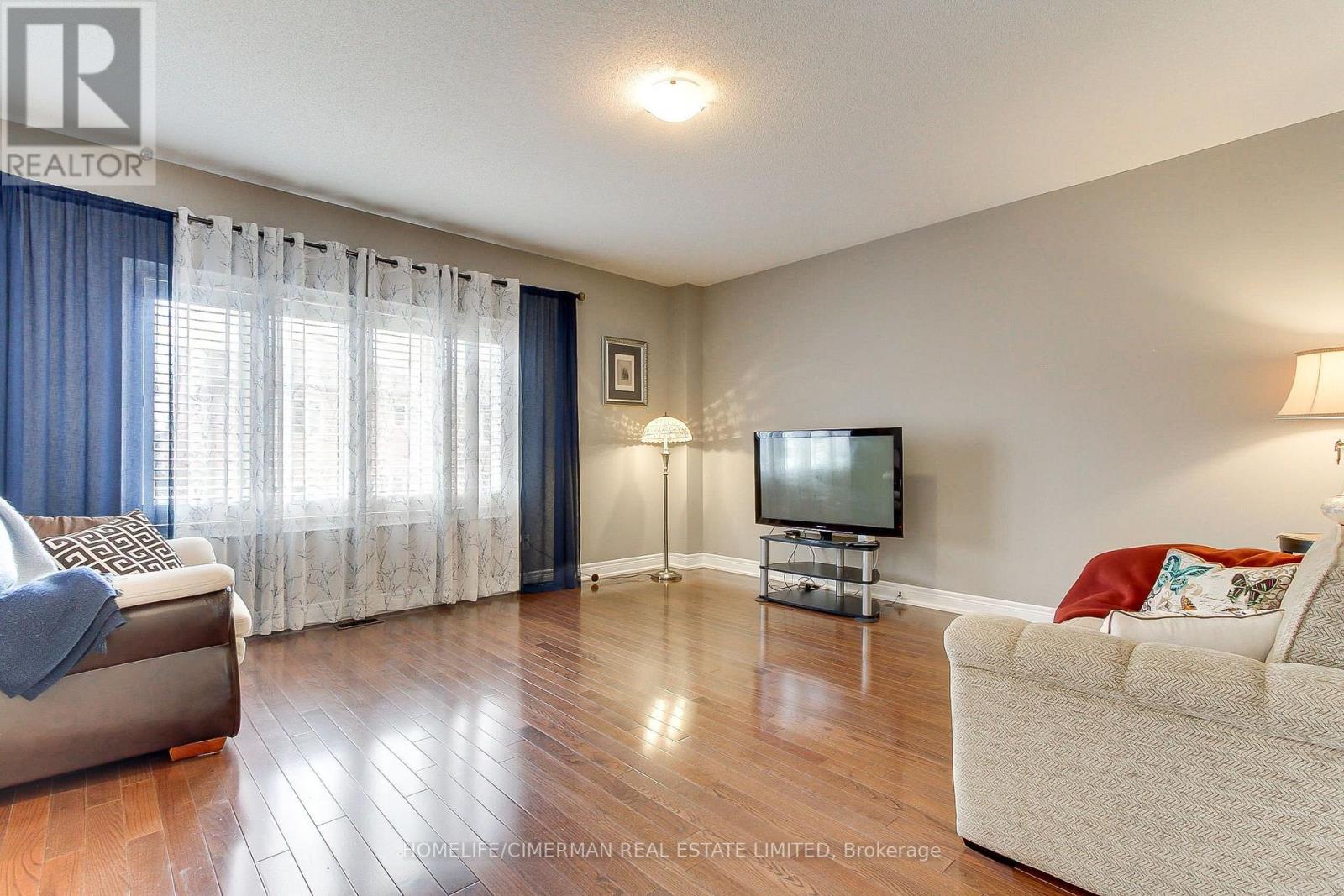 88 CHELSEA CRESCENT - Image 17