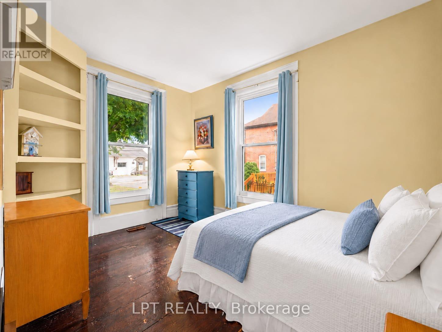 24 ANN STREET N - Image 12