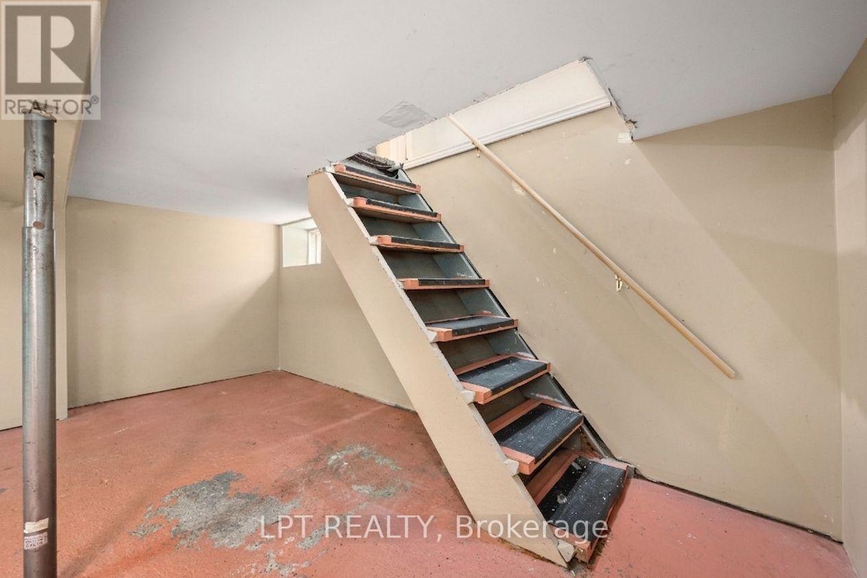 24 ANN STREET N - Image 31
