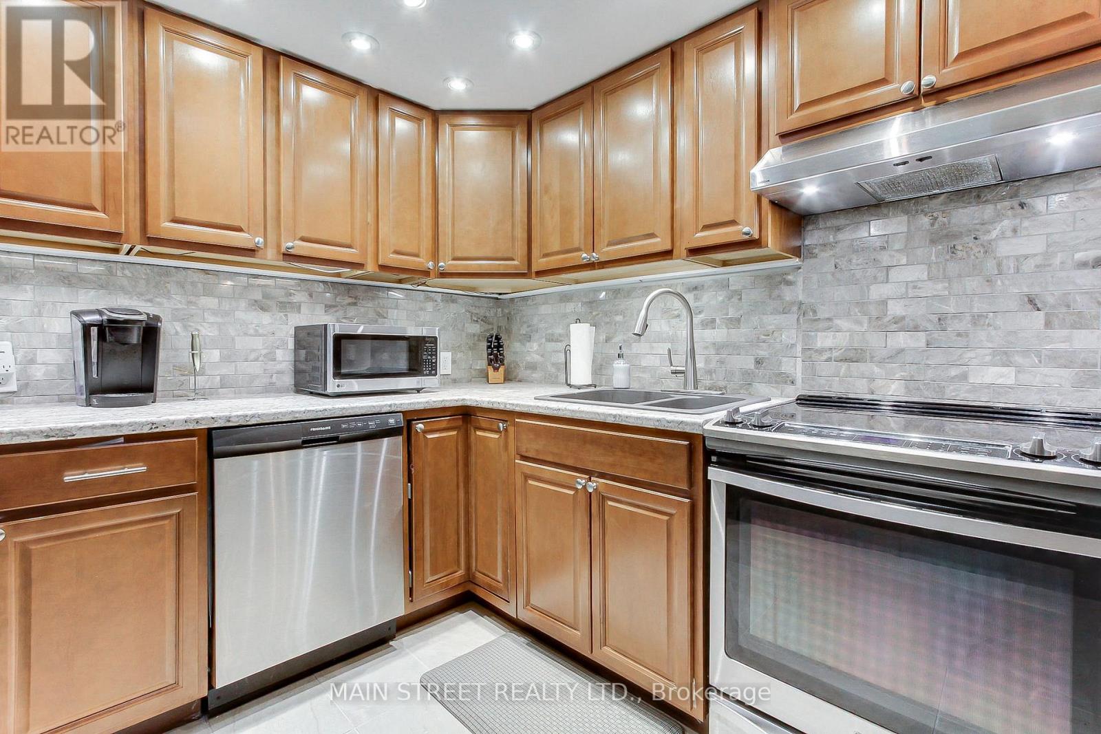 1021 GOSHEN ROAD - 16