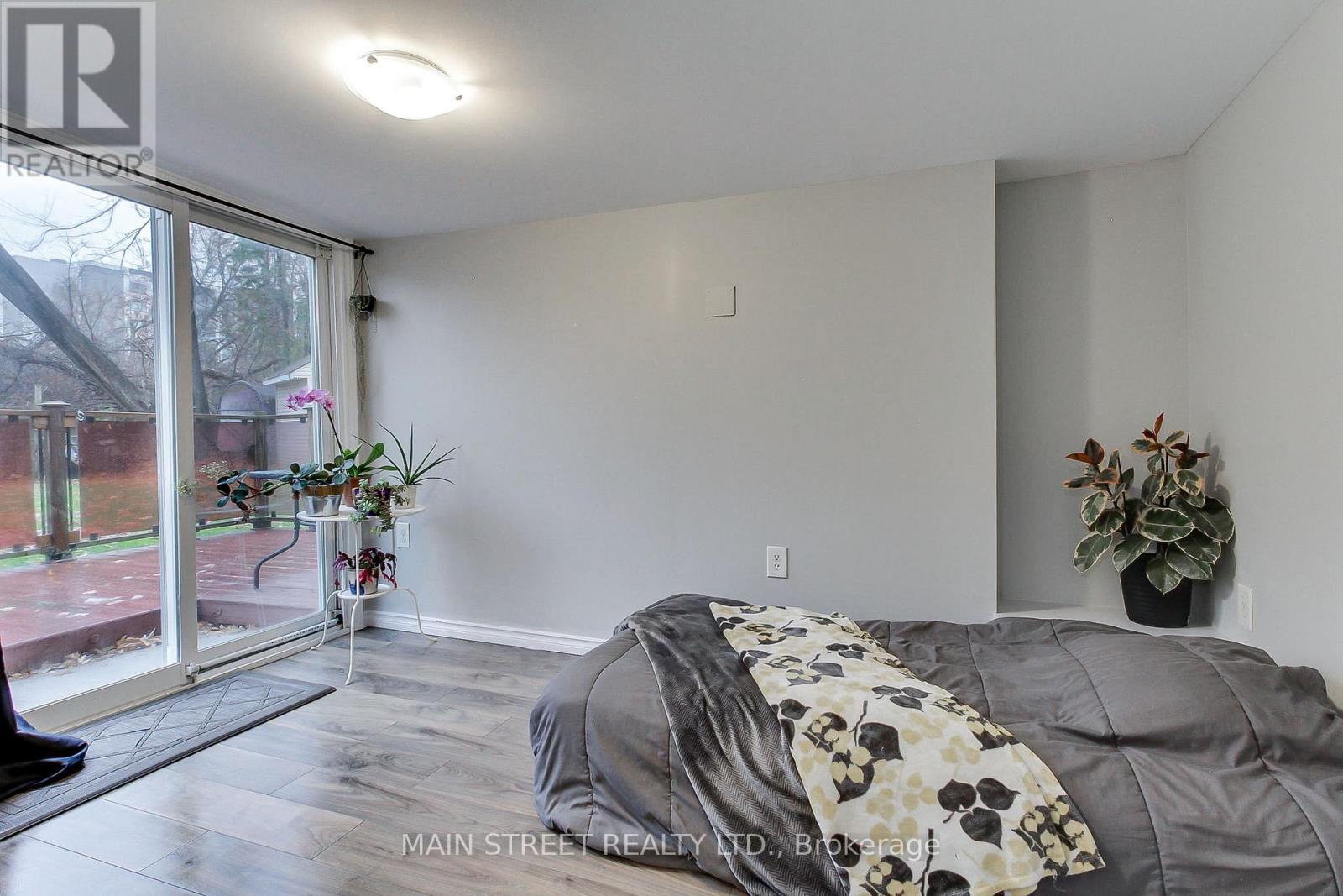1021 GOSHEN ROAD - 24