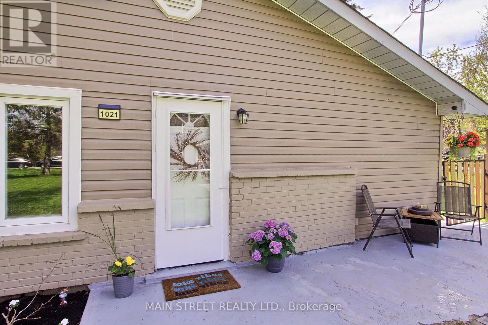 1021 GOSHEN ROAD - 6