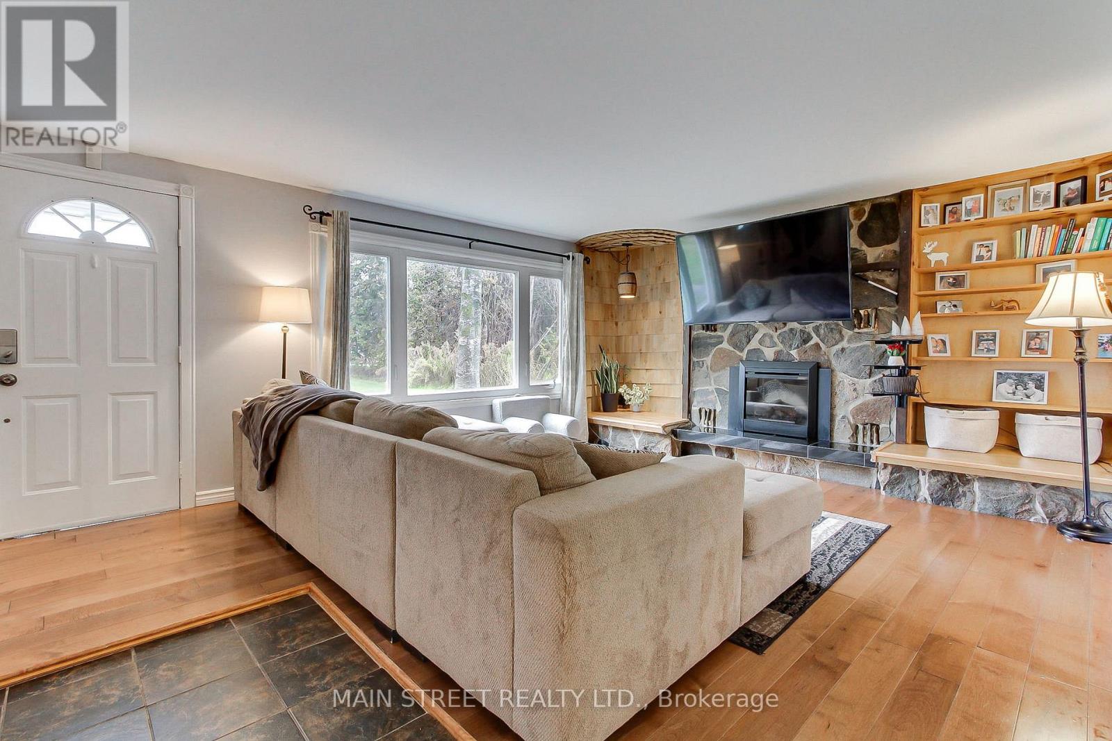 1021 GOSHEN ROAD - 9