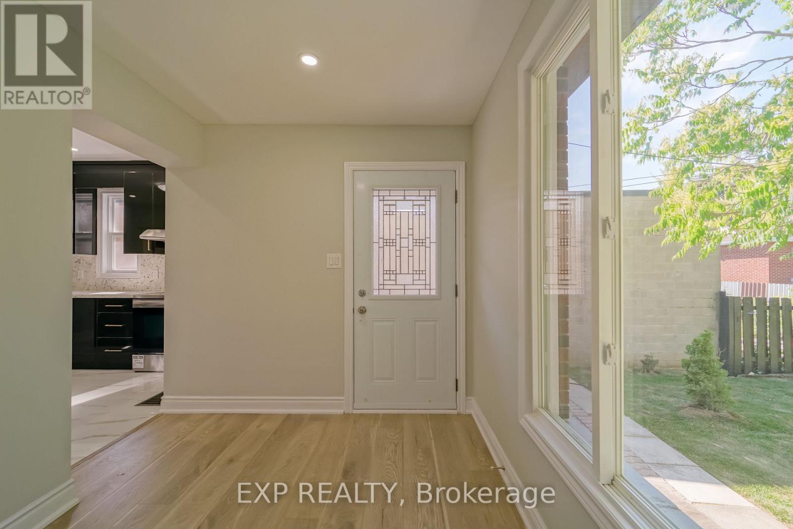 1509 MAIN STREET E - 12