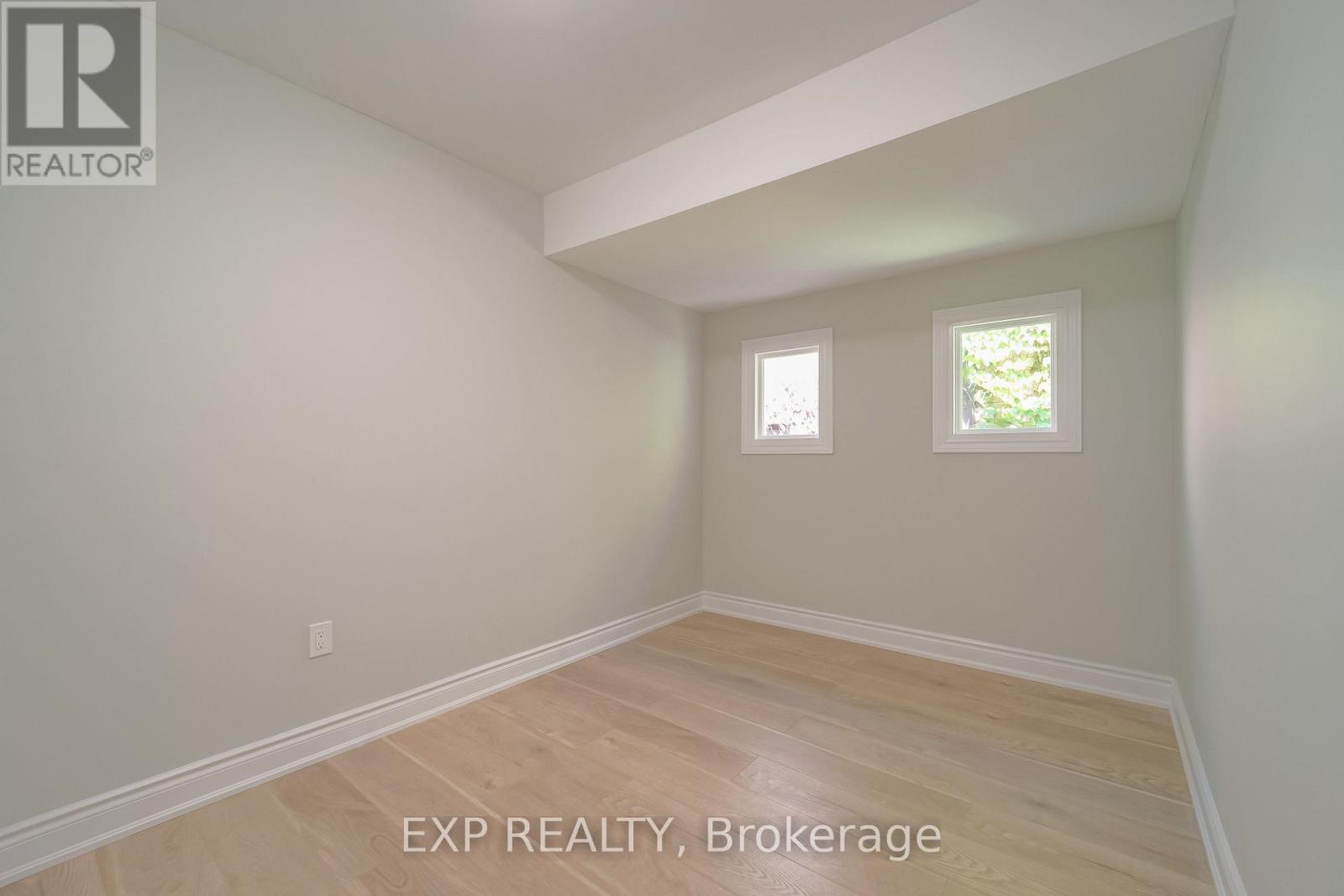 1509 MAIN STREET E - 18