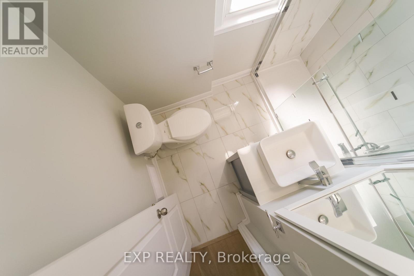 1509 MAIN STREET E - 21