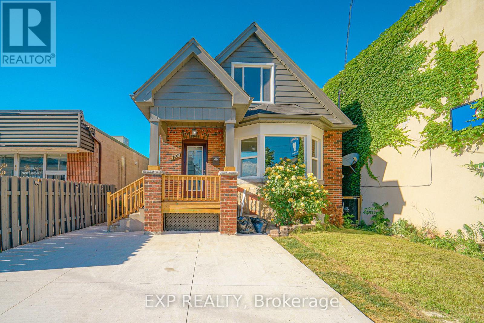1509 MAIN STREET E - 29