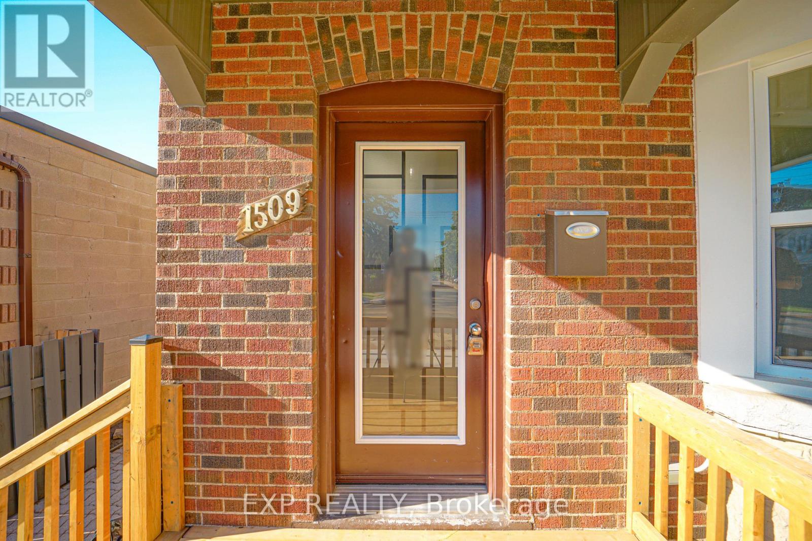 1509 MAIN STREET E - 31