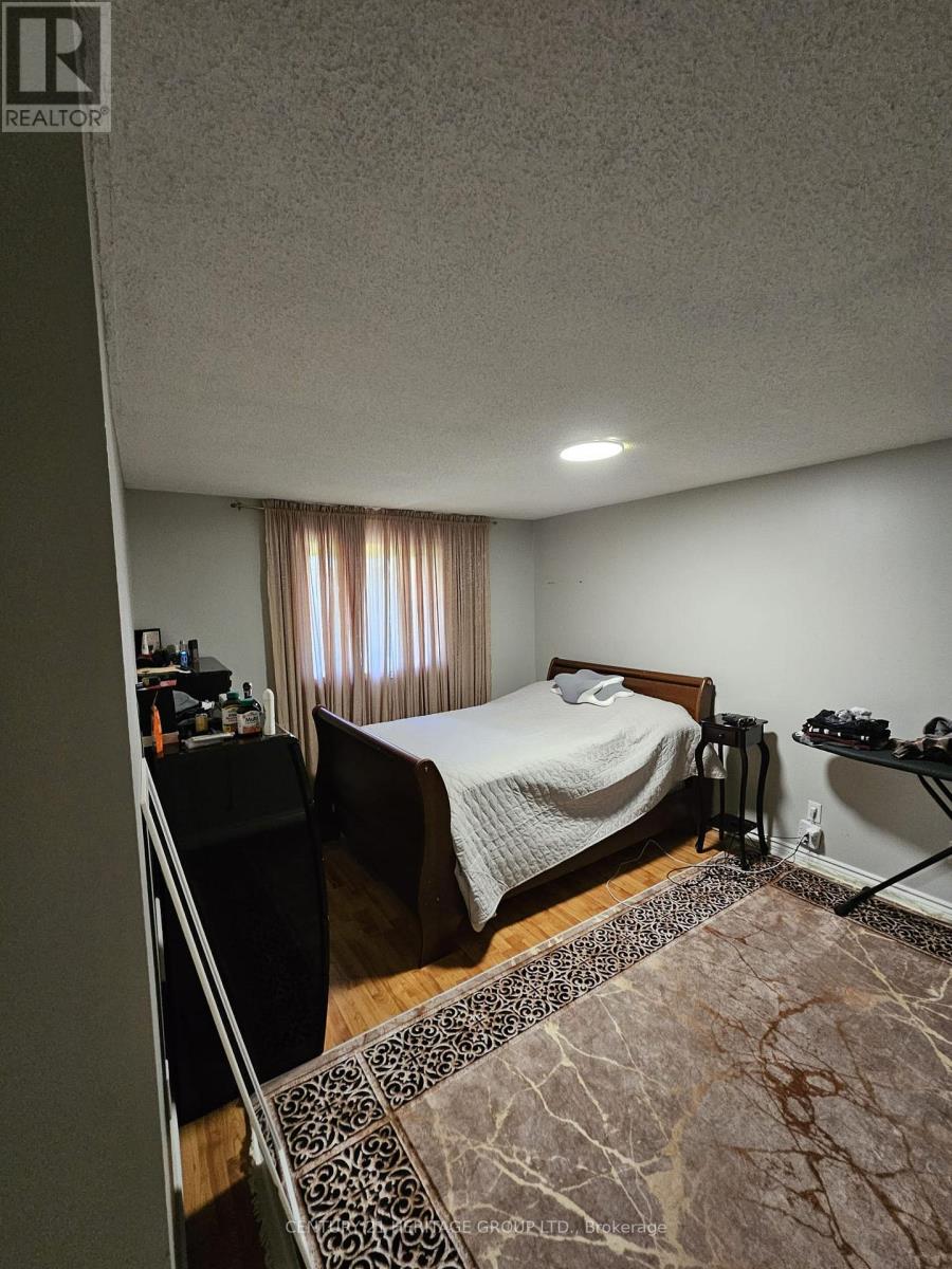 #24 89 HIGHVIEW AVENUE E - 14