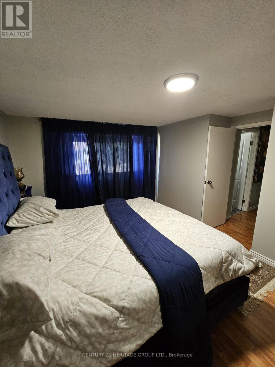 #24 89 HIGHVIEW AVENUE E - 17