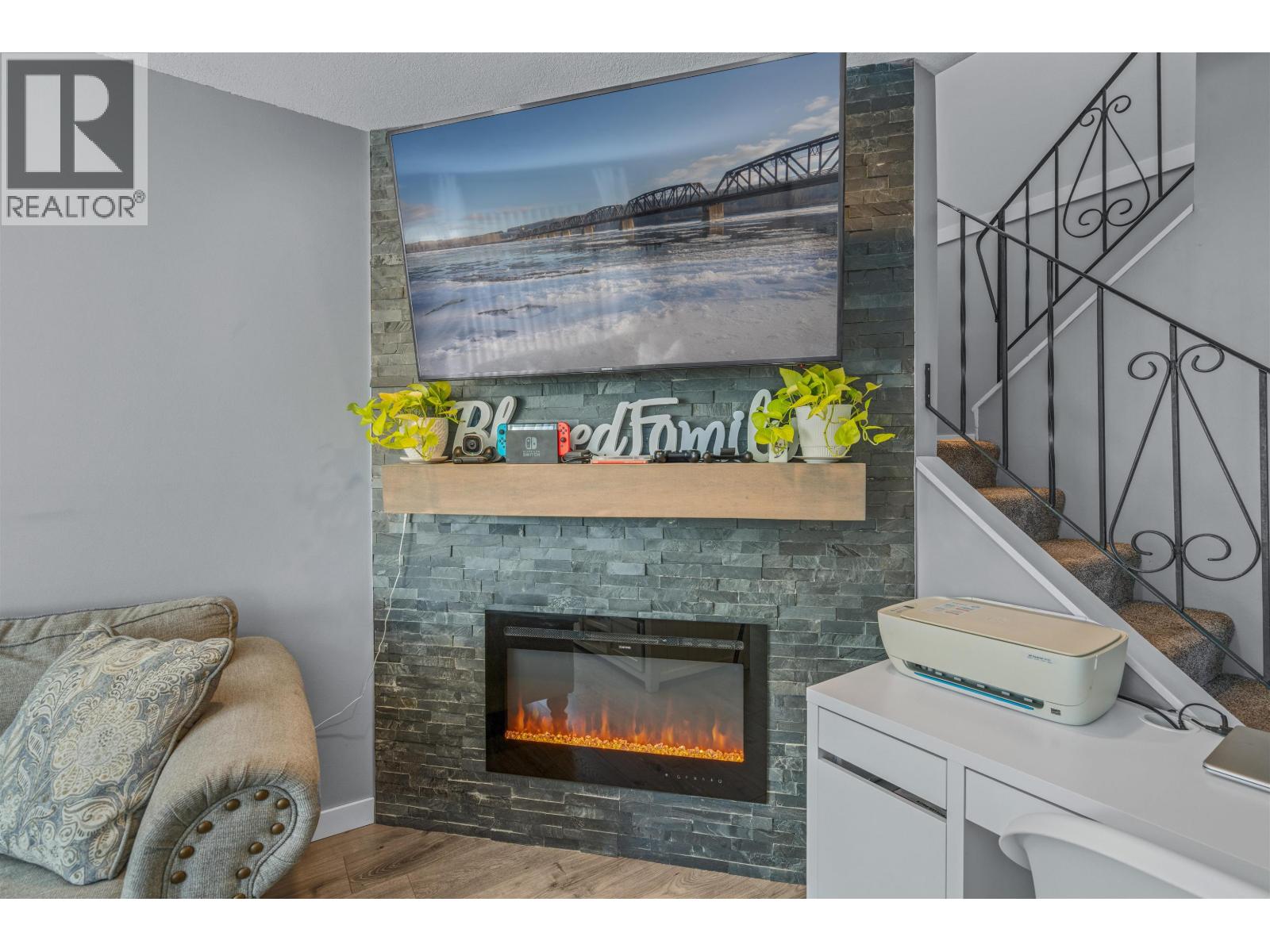 #328 2550 S OSPIKA BOULEVARD - 8
