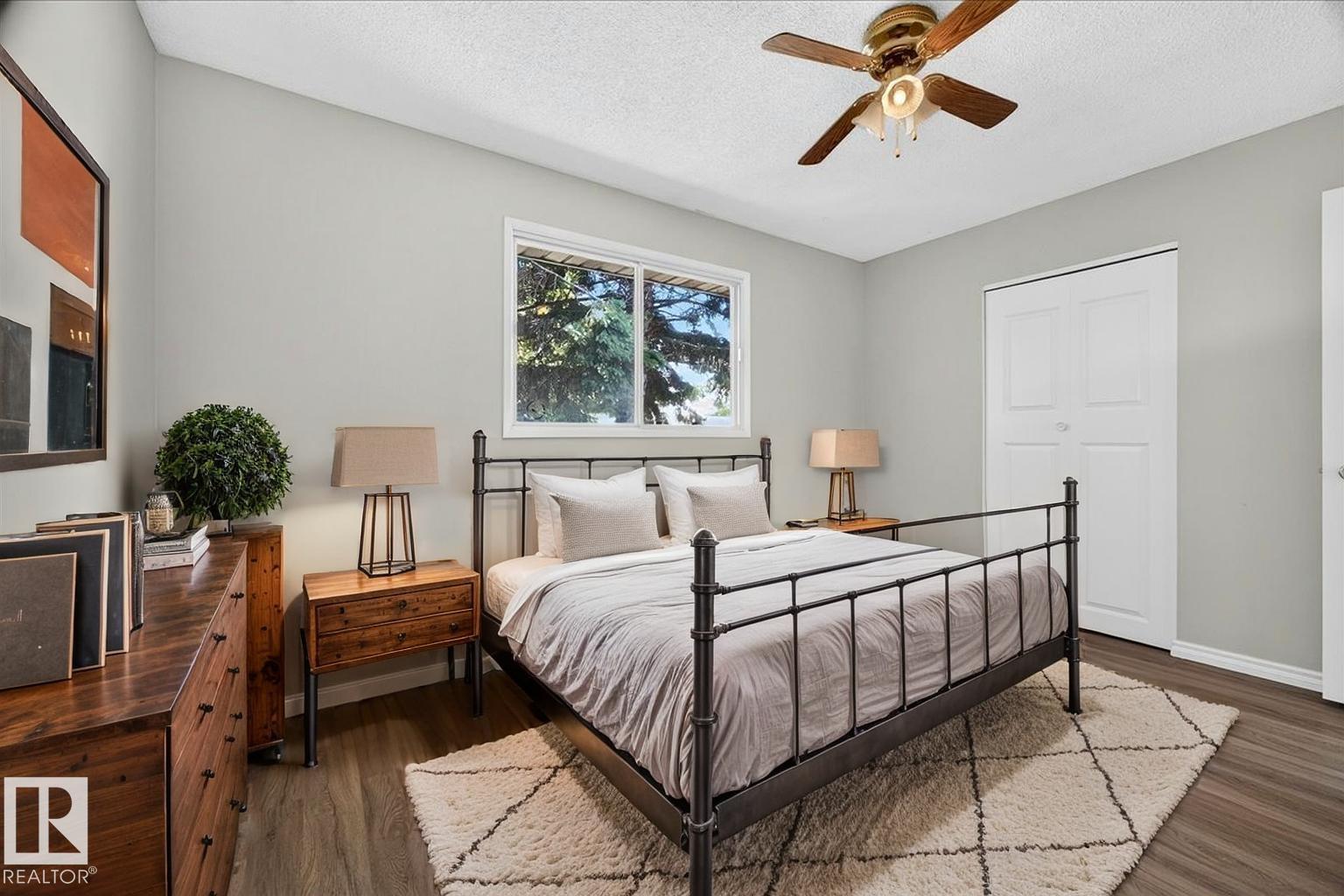 7419 15 AV NW - 18