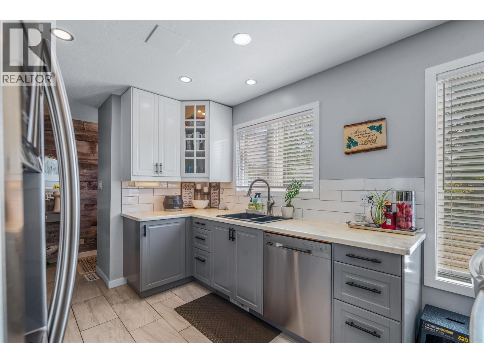 #328 2550 S OSPIKA BOULEVARD - 9
