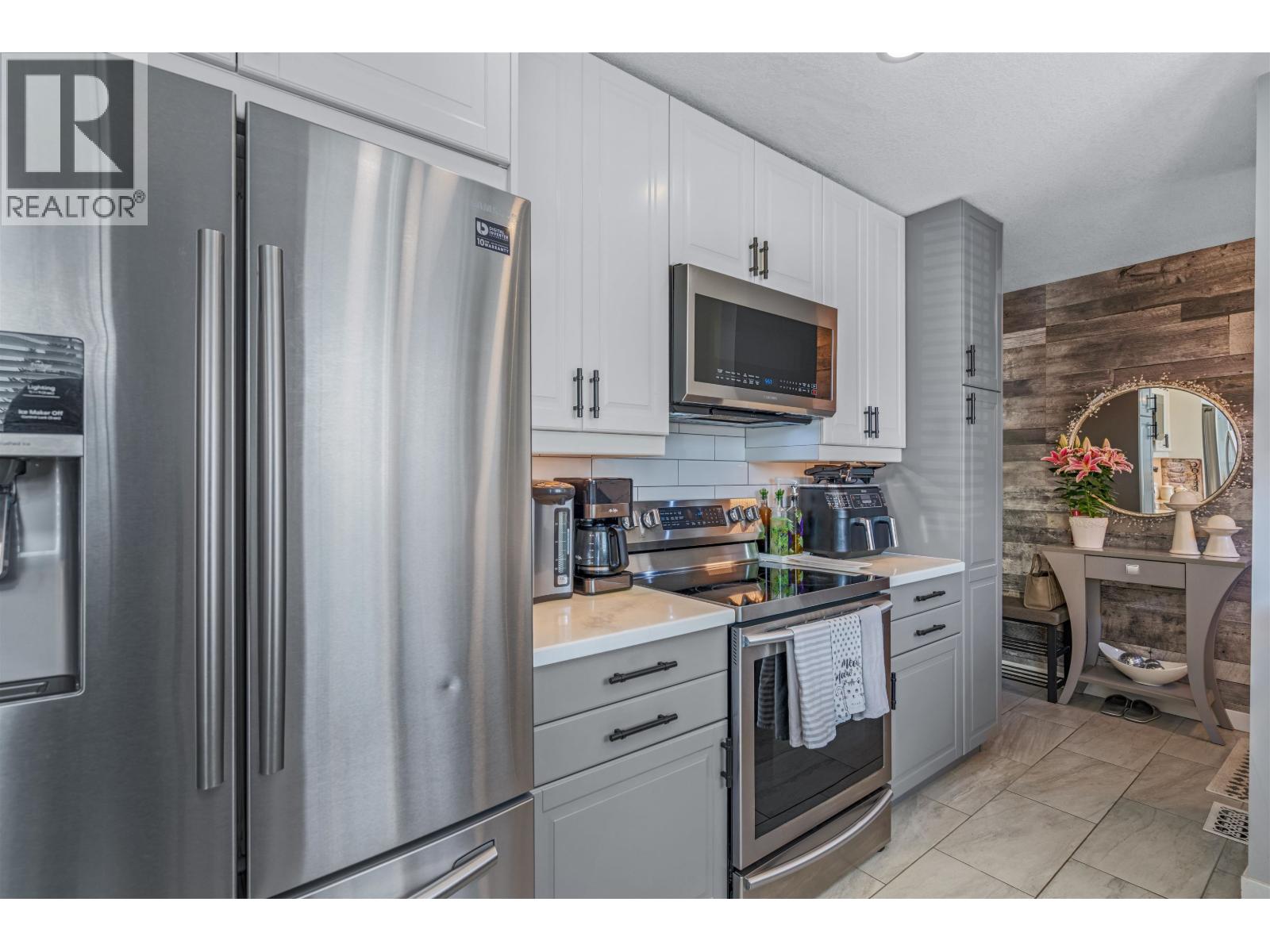#328 2550 S OSPIKA BOULEVARD - 10