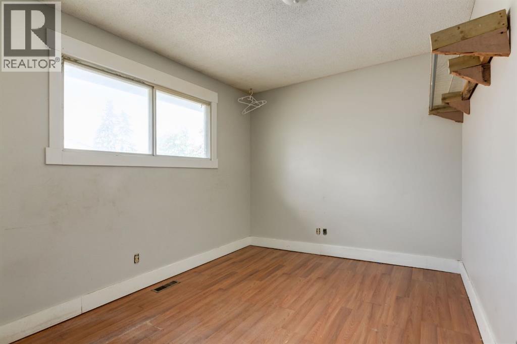 3 Berwick Close NW - 14