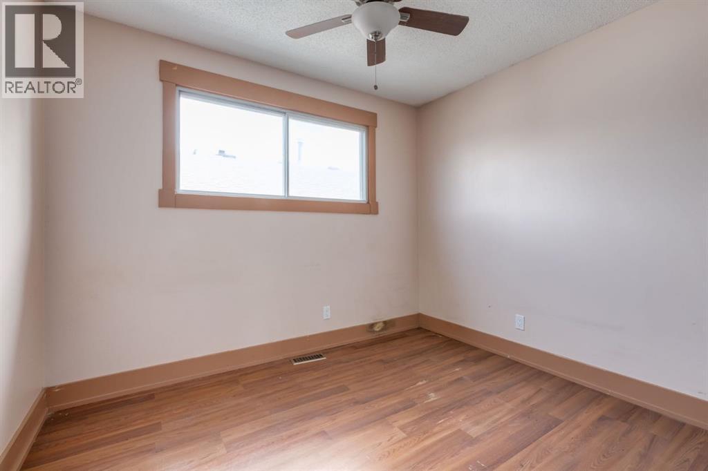 3 Berwick Close NW - 13