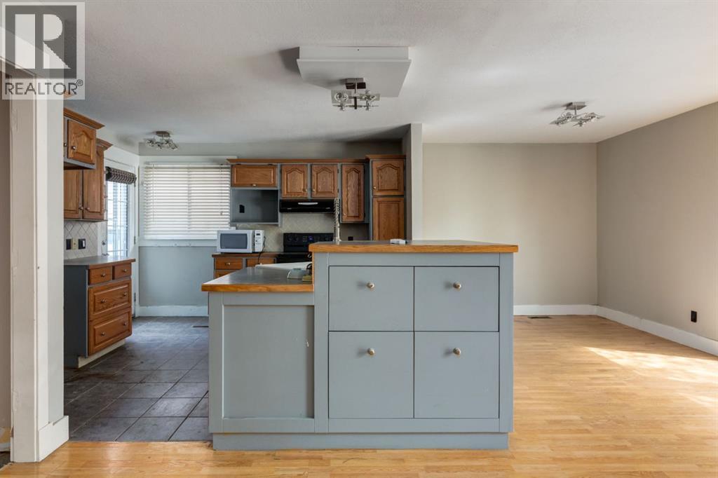 3 Berwick Close NW - 5