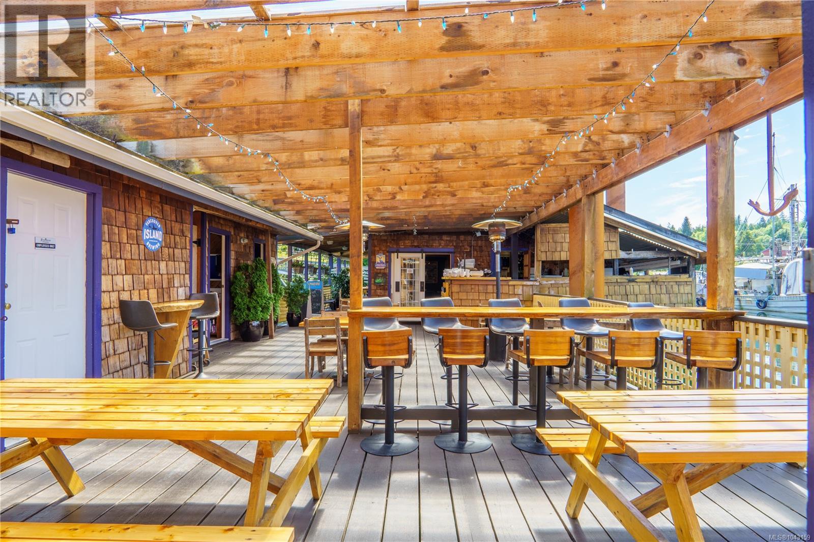 200 Hemlock St, Ucluelet