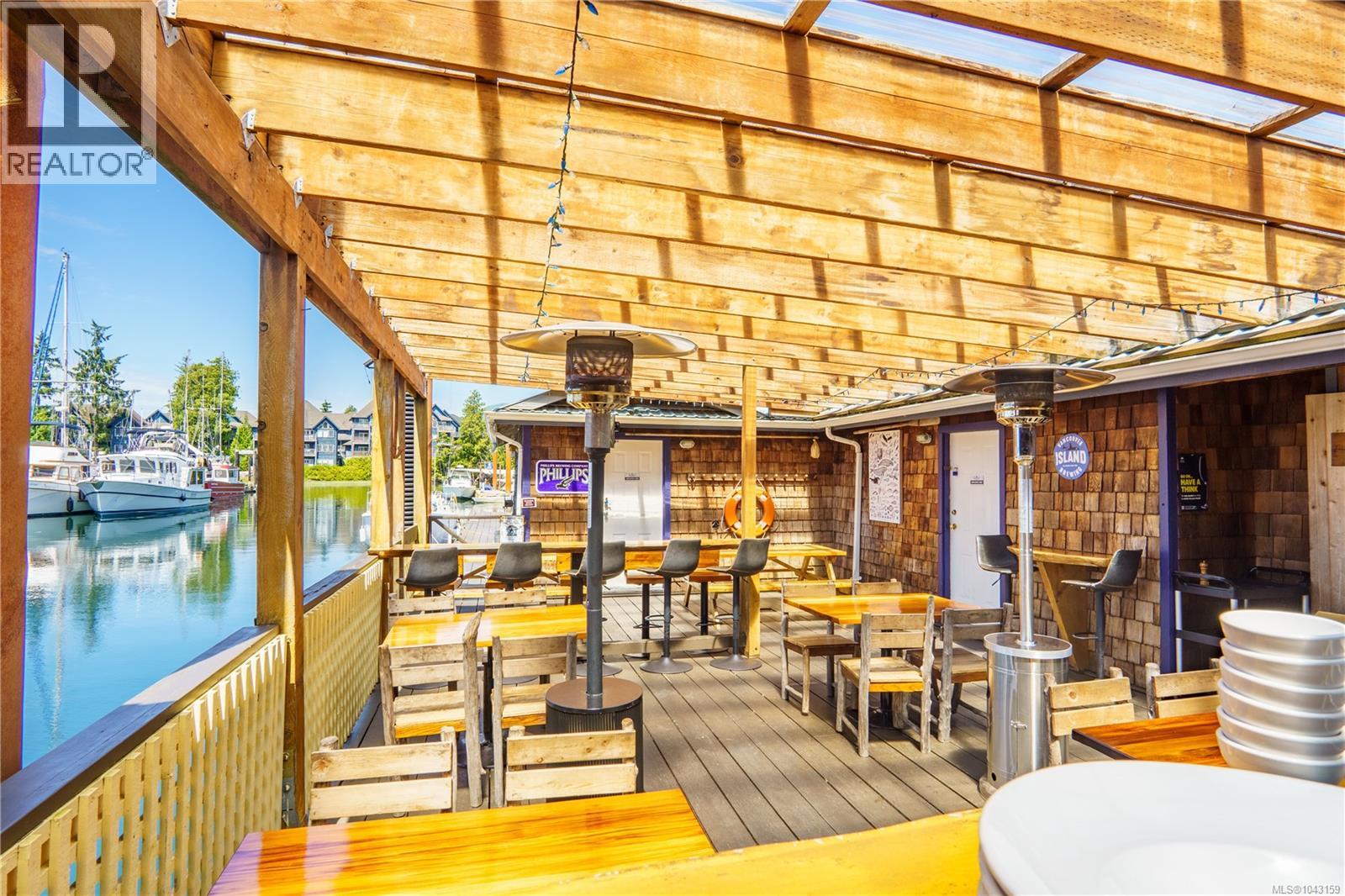 200 Hemlock St, Ucluelet