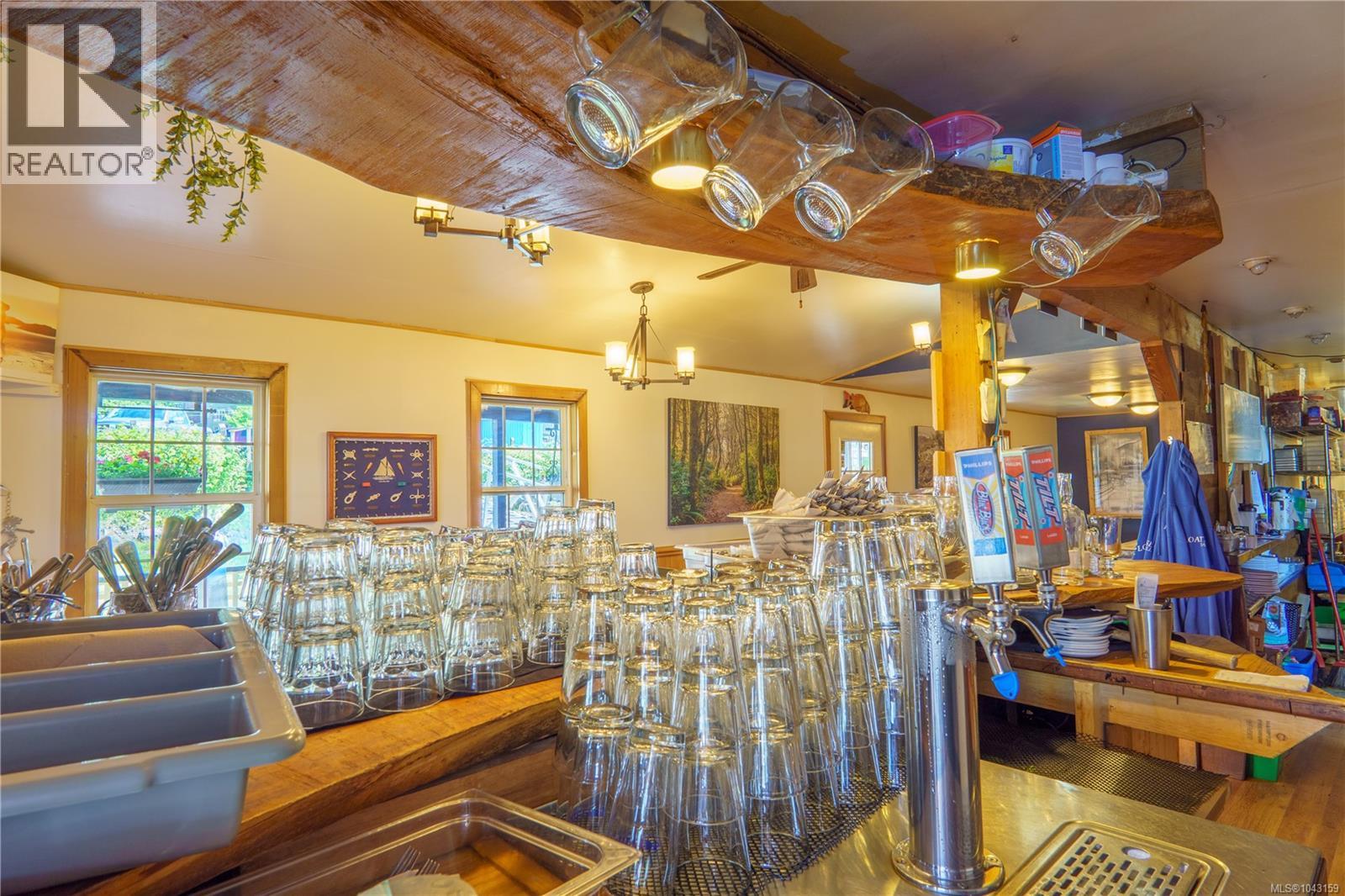 200 Hemlock St, Ucluelet