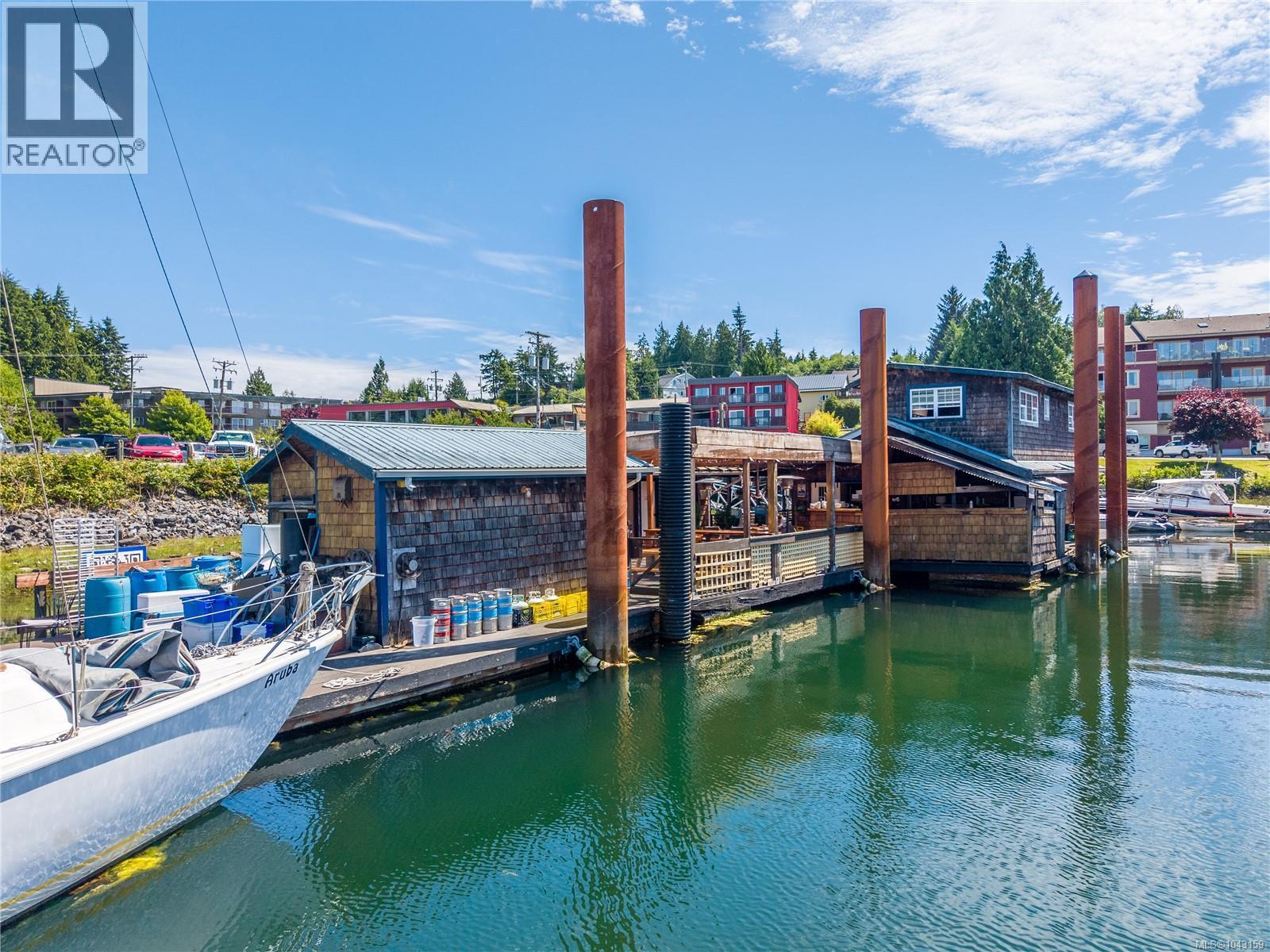200 Hemlock St, Ucluelet