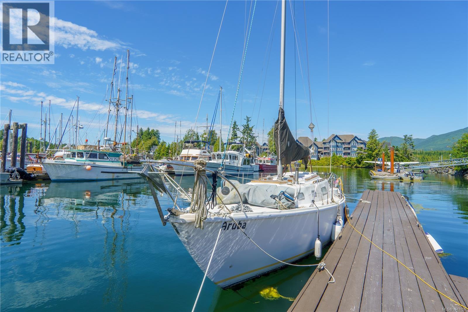 200 Hemlock St, Ucluelet
