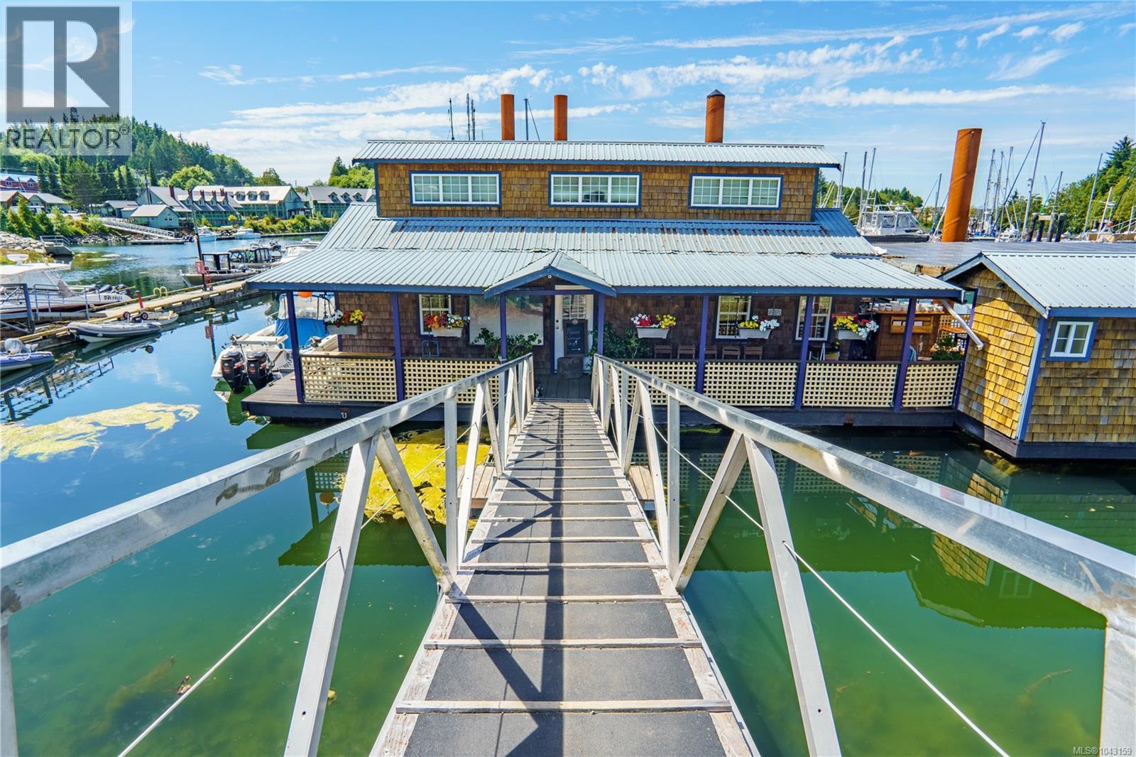 200 Hemlock St, Ucluelet