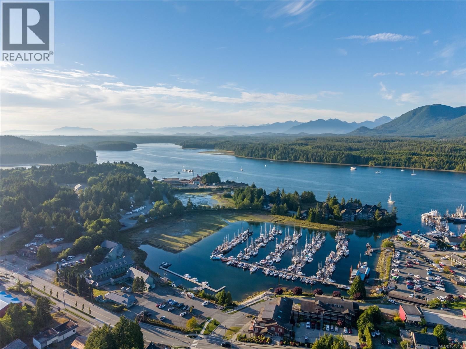 200 Hemlock St, Ucluelet