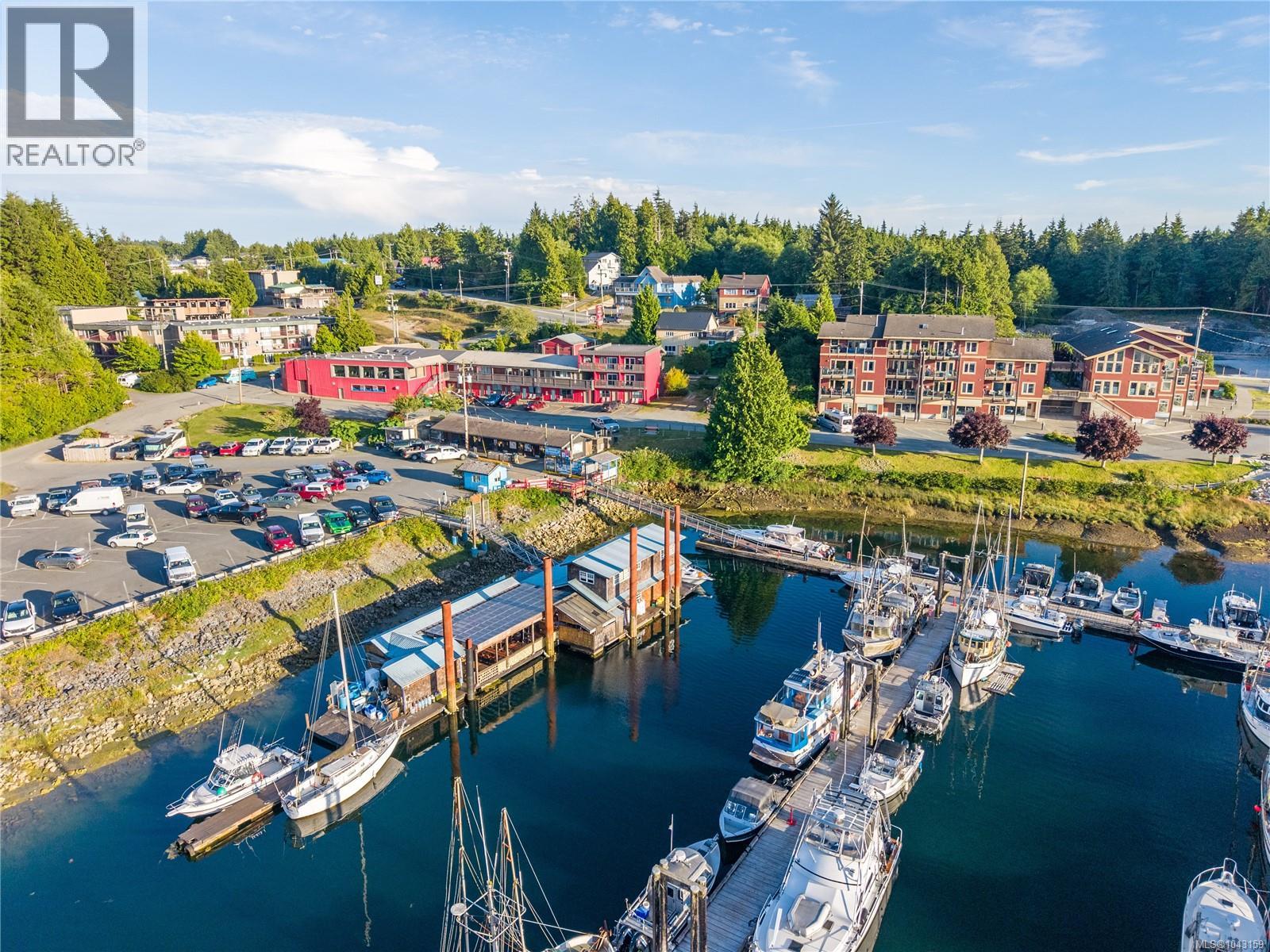 200 Hemlock St, Ucluelet