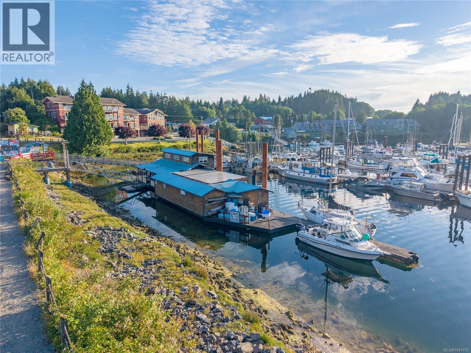 200 Hemlock St, Ucluelet