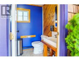 200 Hemlock St, Ucluelet, BC V0R3A0 Photo 23
