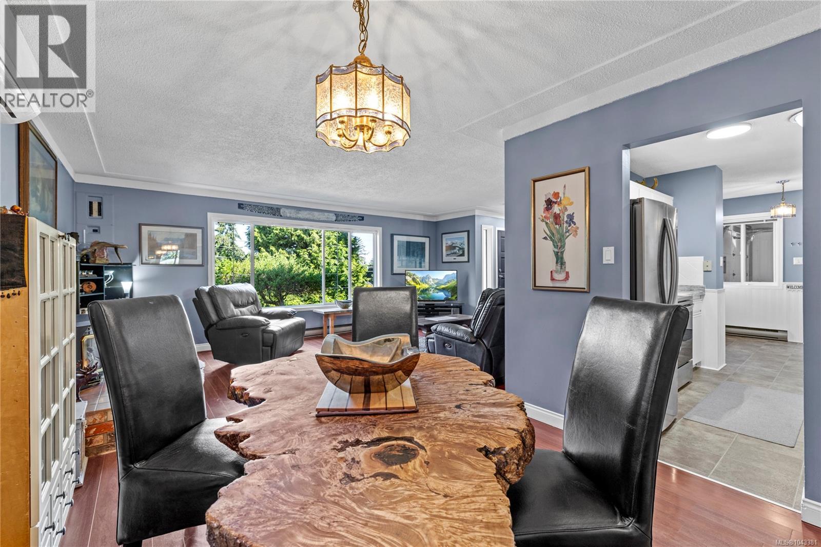1007 Centre Cres, Qualicum Beach