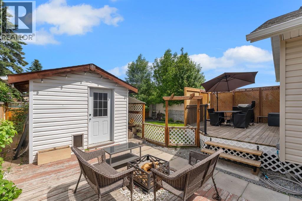 74 Eldorado Road SE - 27
