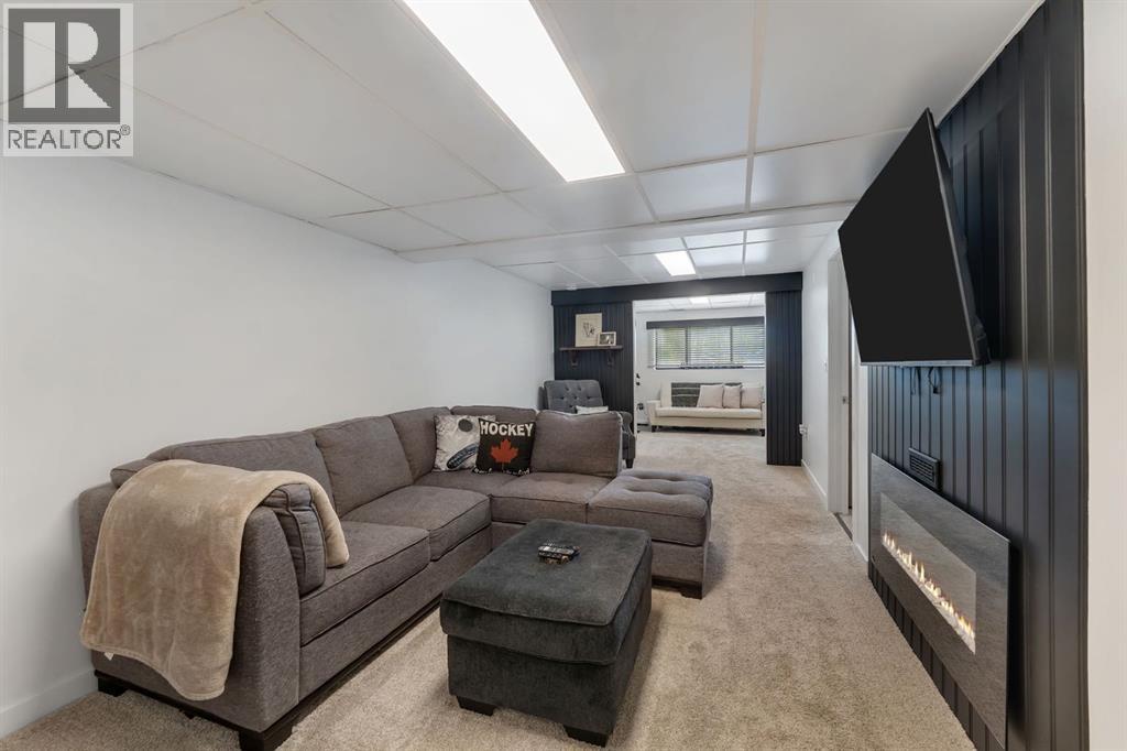 74 Eldorado Road SE - 22