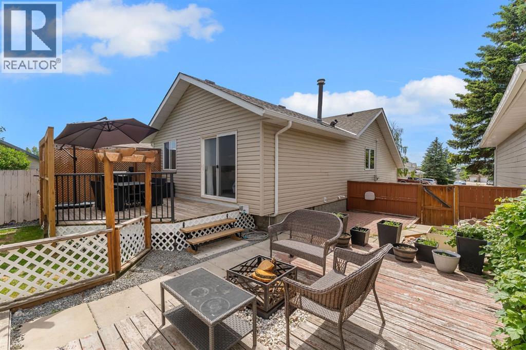 74 Eldorado Road SE - 28