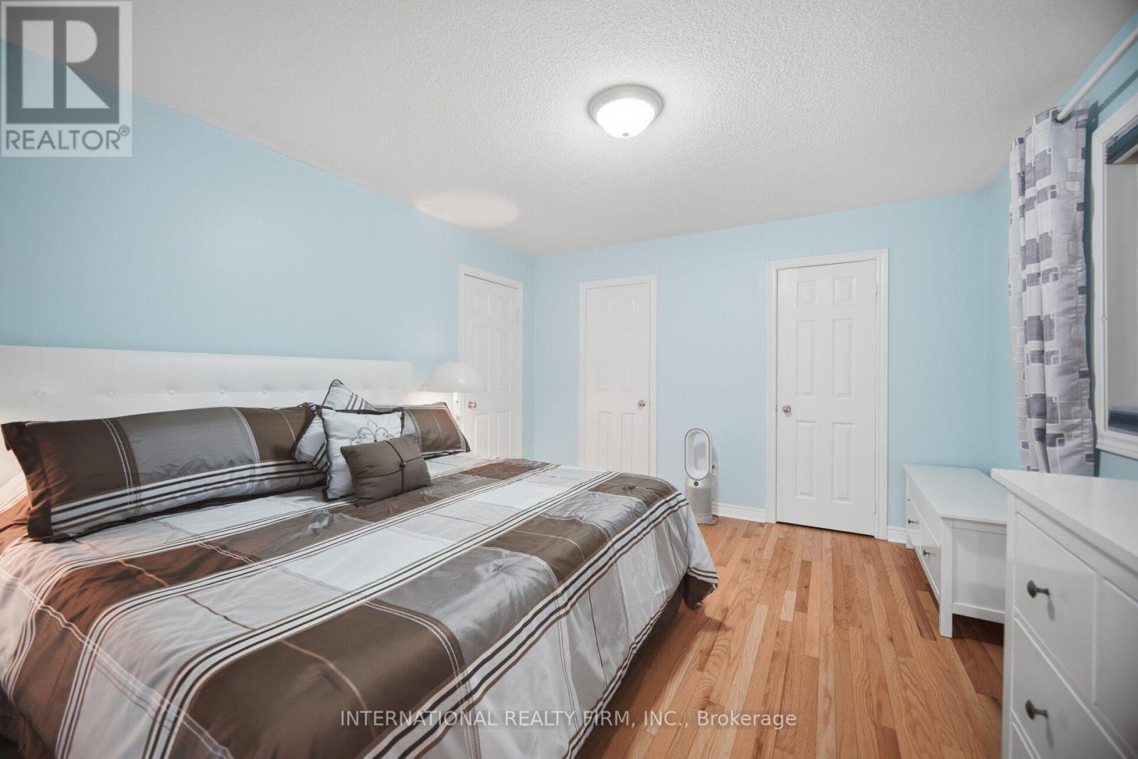84 FRED YOUNG DRIVE - 22