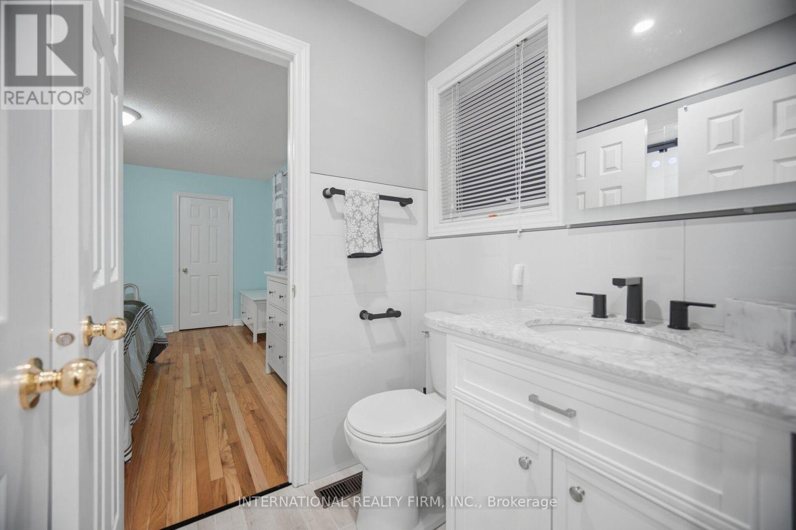 84 FRED YOUNG DRIVE - 27