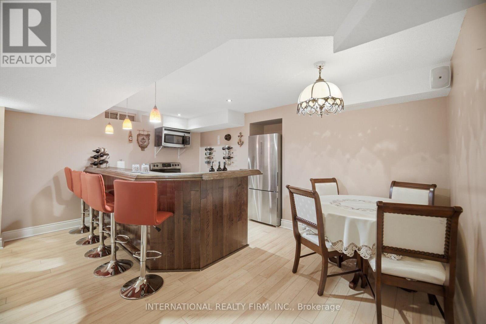 84 FRED YOUNG DRIVE - 32